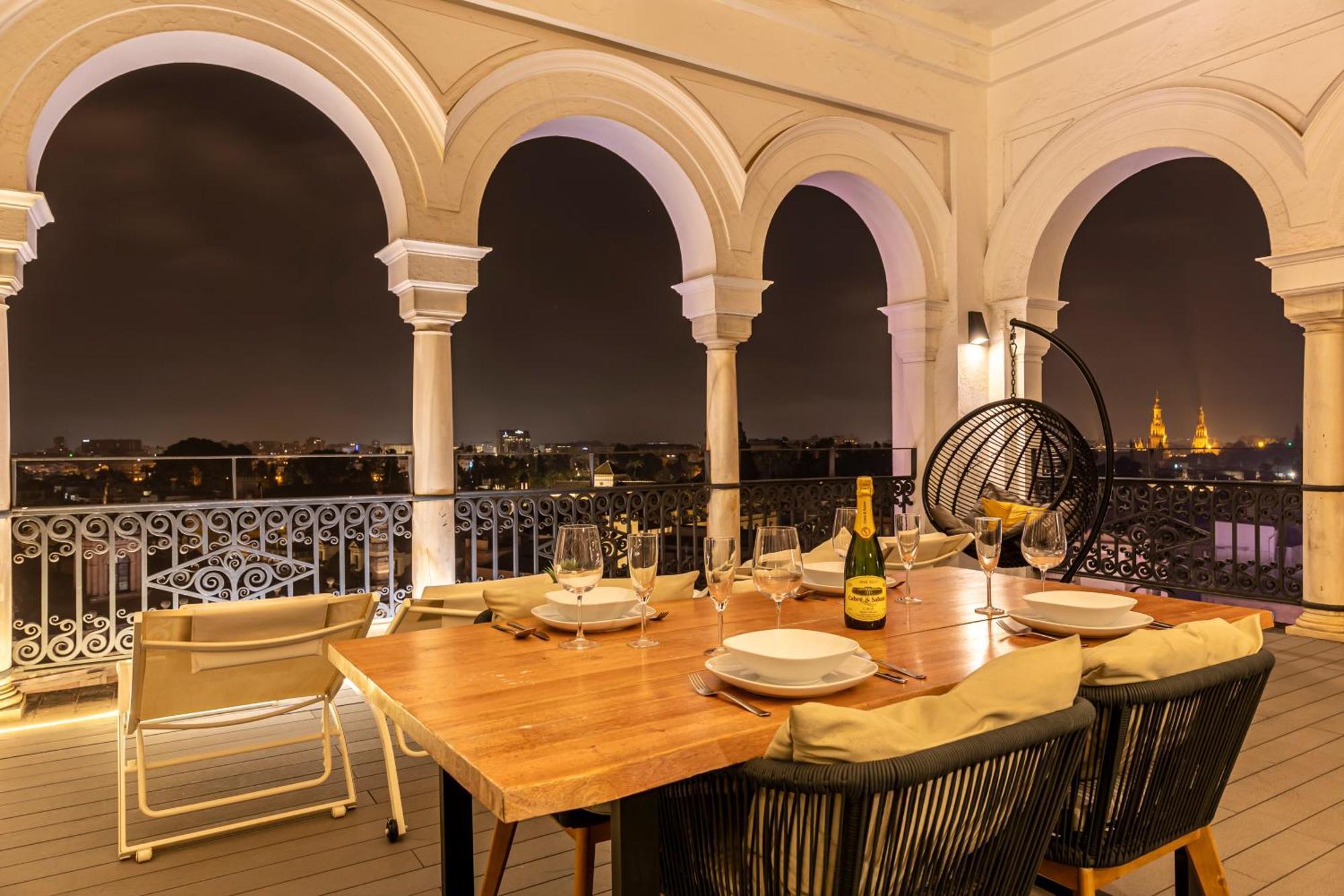 Isg Apartments The Most Exclusive Apartment In Sevillaparking Экстерьер фото