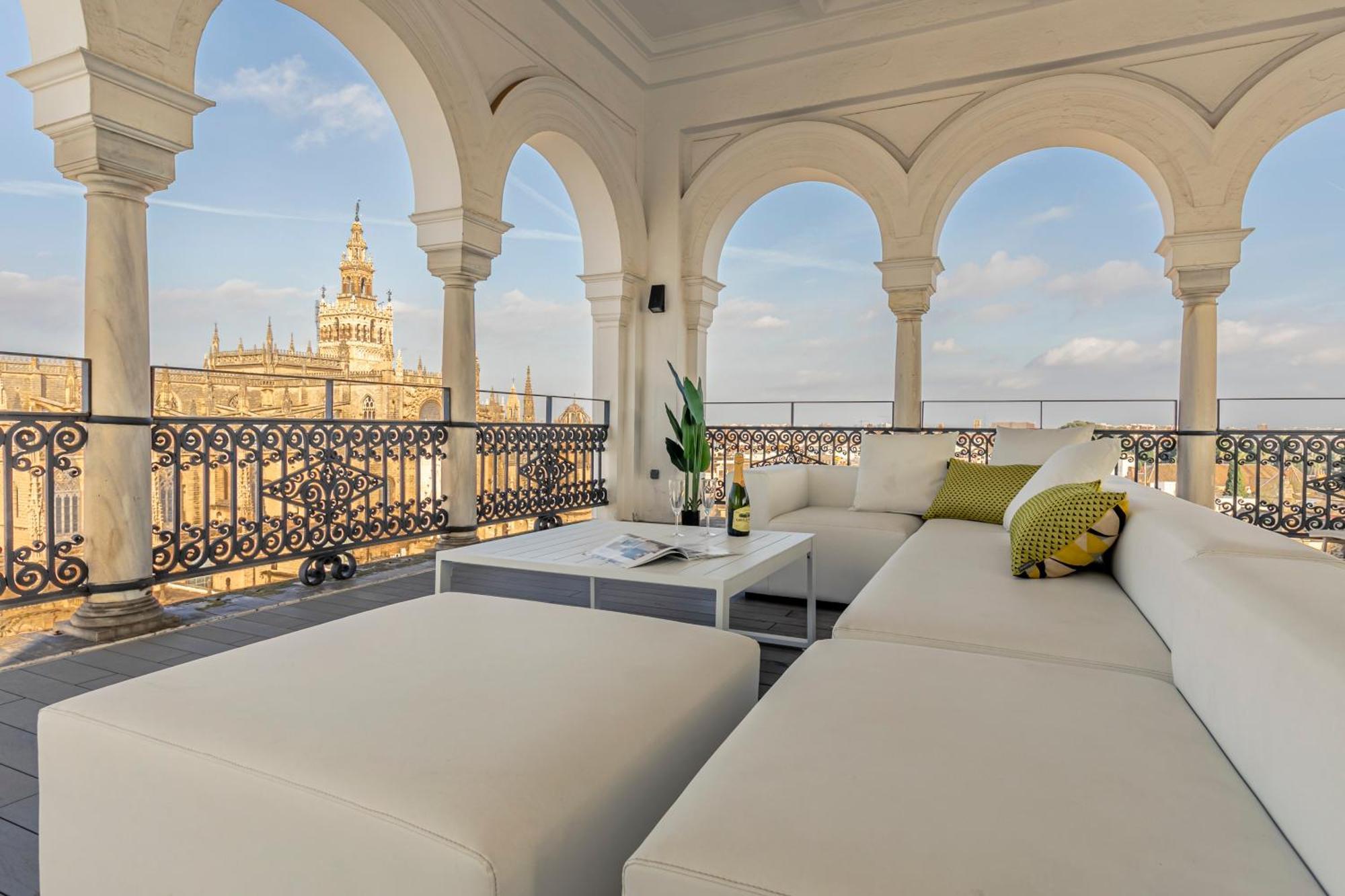 Isg Apartments The Most Exclusive Apartment In Sevillaparking Экстерьер фото