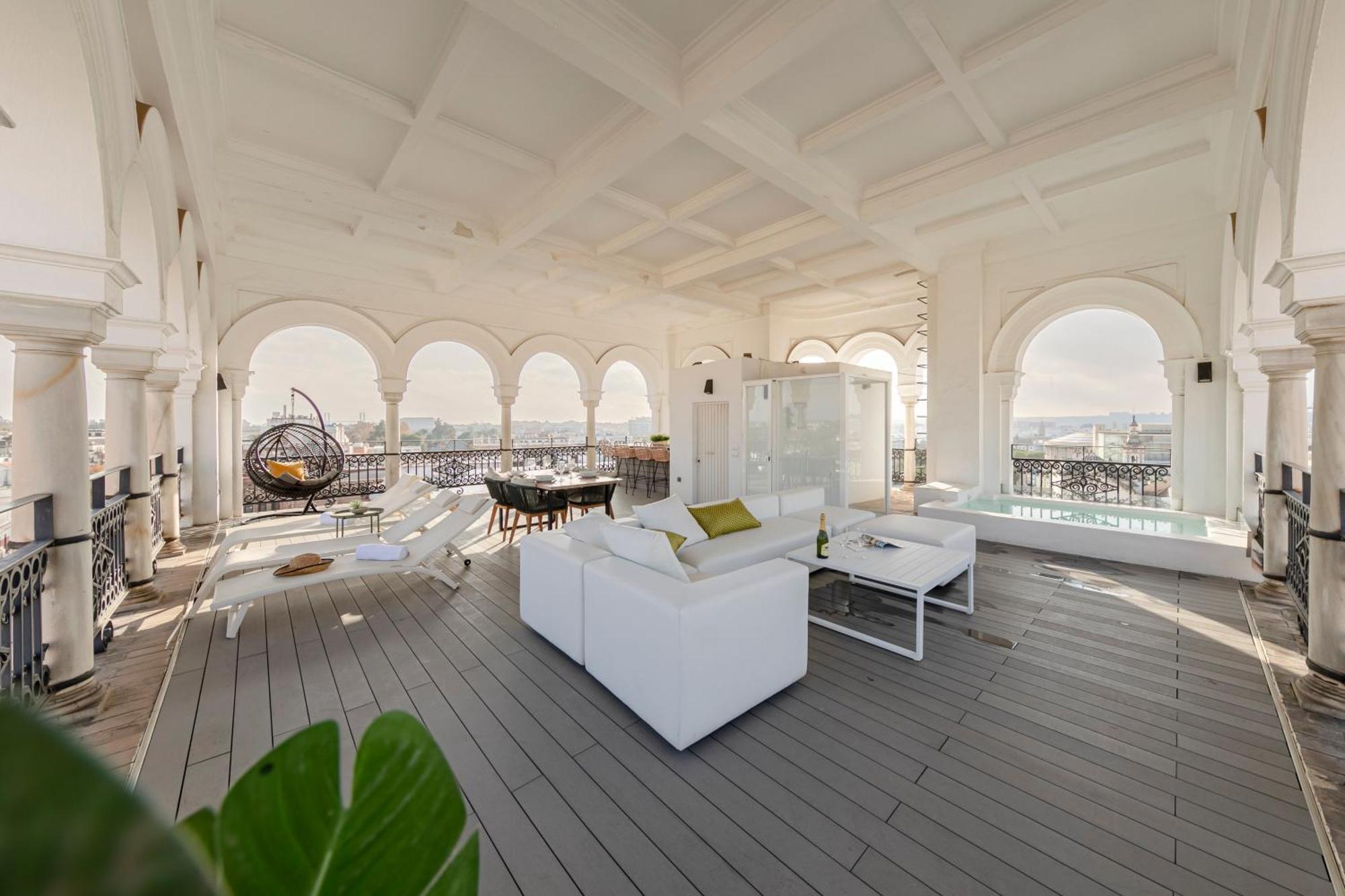 Isg Apartments The Most Exclusive Apartment In Sevillaparking Экстерьер фото