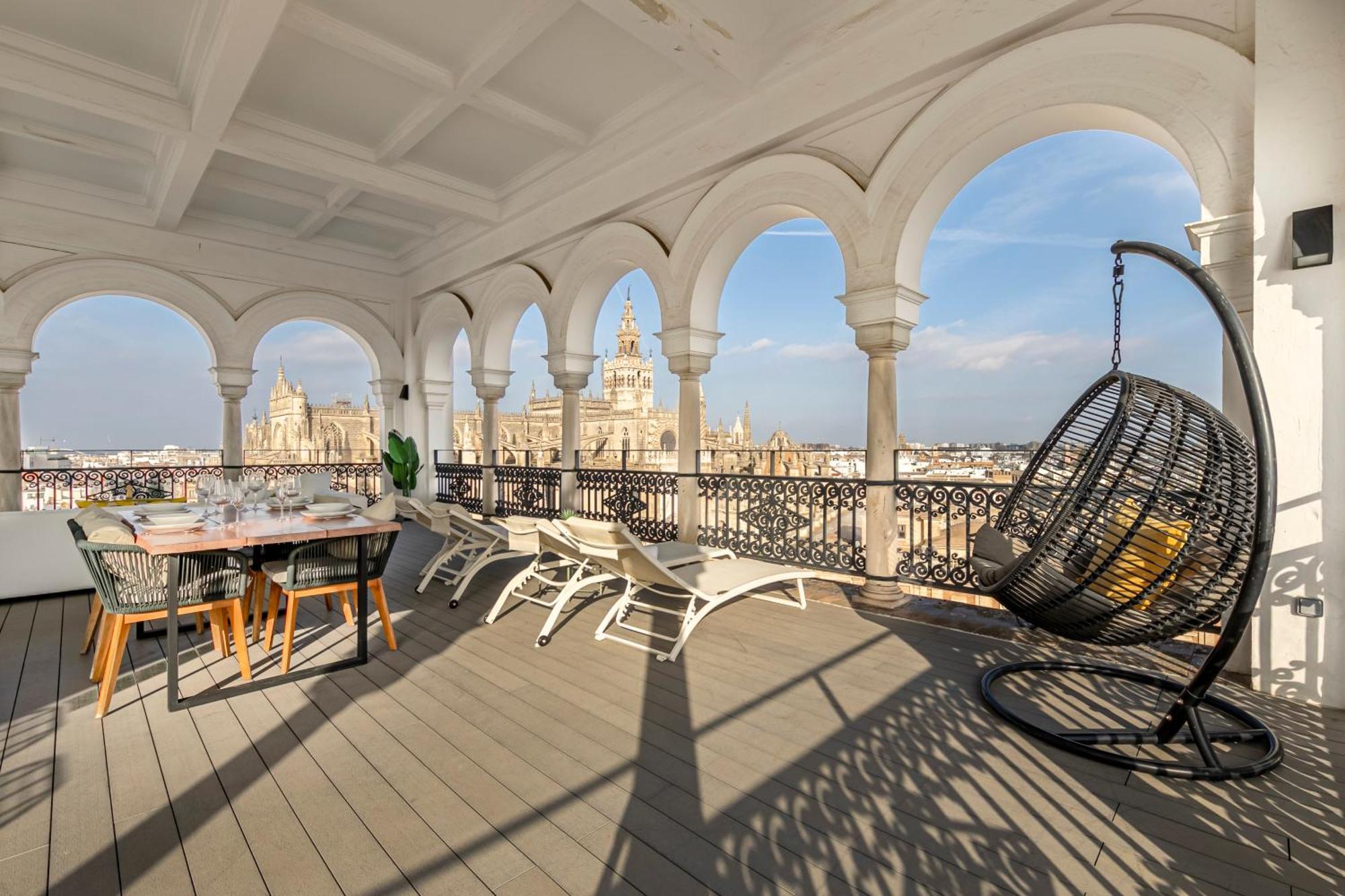 Isg Apartments The Most Exclusive Apartment In Sevillaparking Экстерьер фото