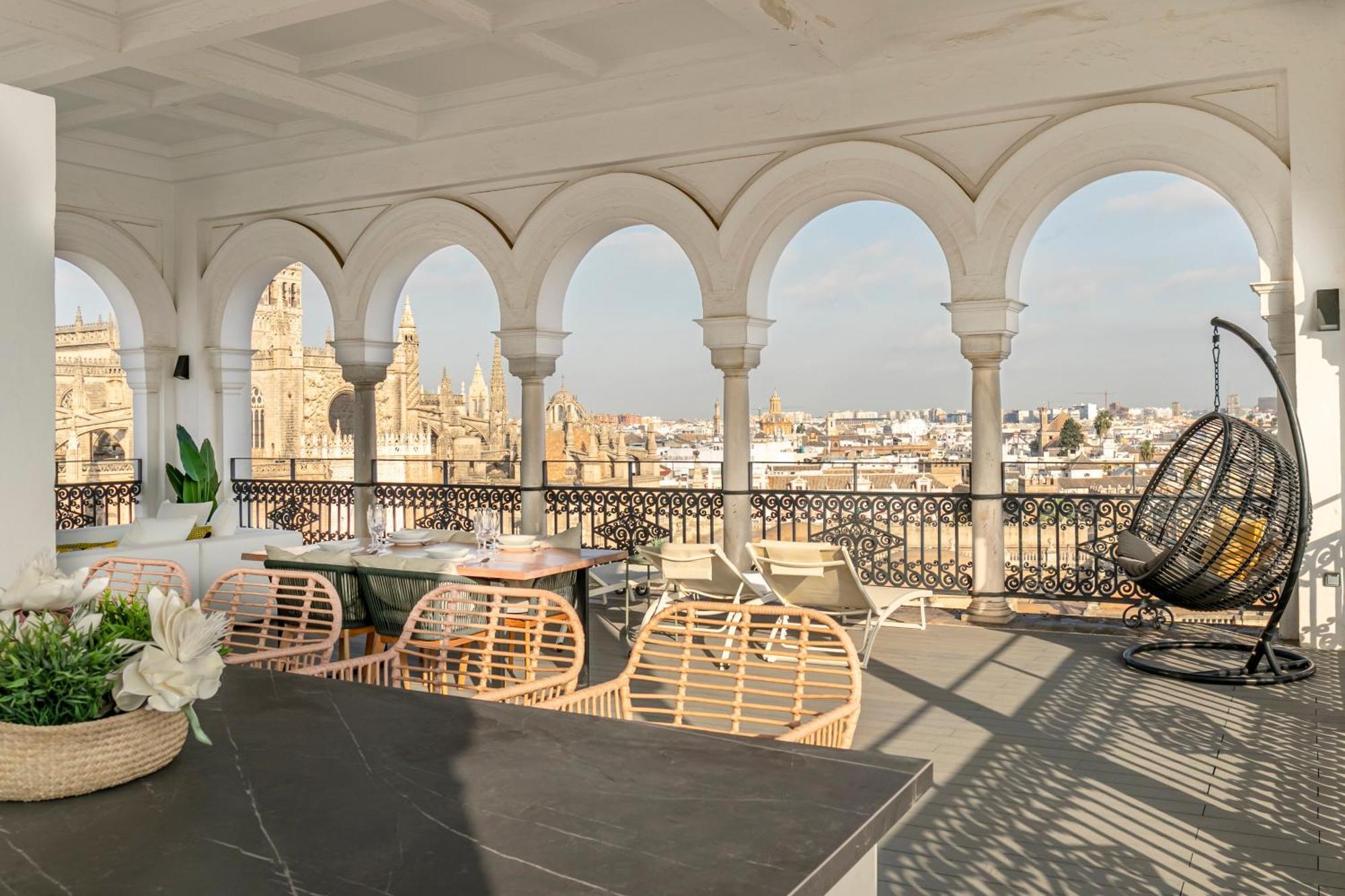 Isg Apartments The Most Exclusive Apartment In Sevillaparking Экстерьер фото